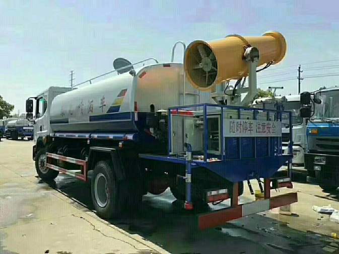 ky.com|中拍协举办首个o2o公益拍卖会65件拍品所得注入拍卖基金(图4) ky.com|中拍协举办首个o2o公益拍卖会65件拍品所得注入拍卖基金(图4)