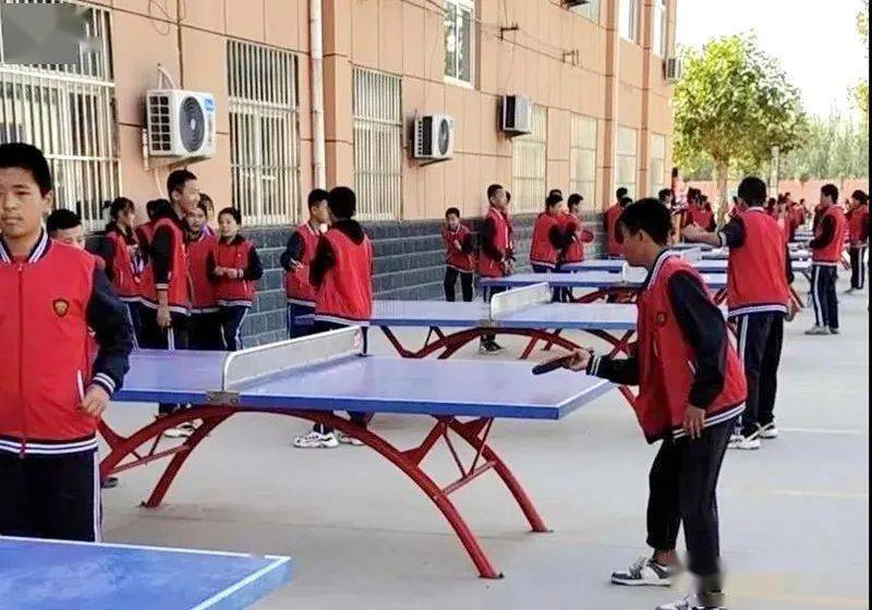 ky.com-
【校园短讯】万善中学举行第一届校园文化艺术节(图9)