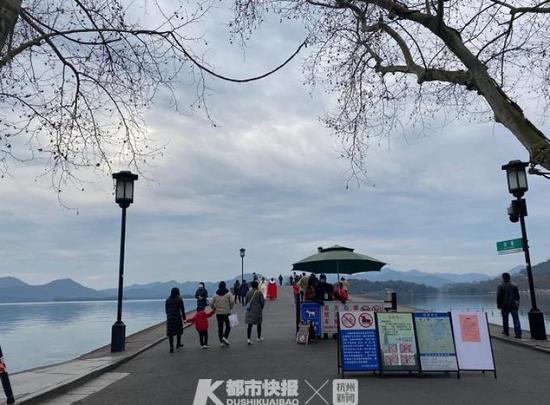 ky com|红色主题创作重新成为一股力量(图1) ky com|红色主题创作重新成为一股力量(图1)