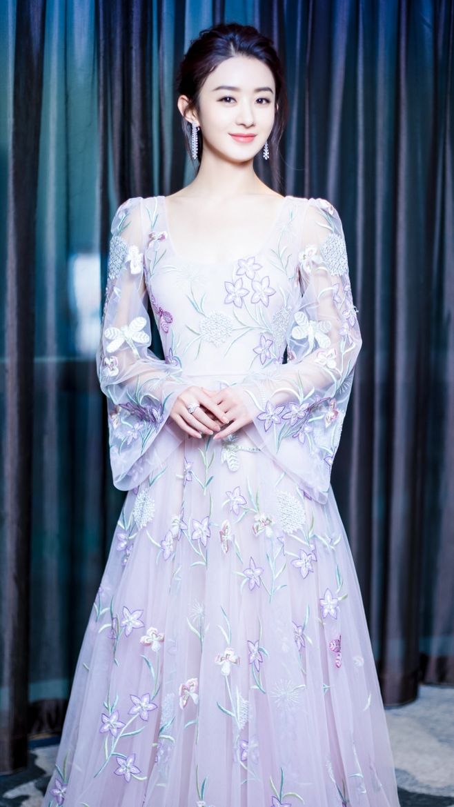 ‘kycom’华夏收藏网鉴宝团走进西溪印象城为市民免费鉴宝作者:未知2015-04-2411:37:11来源:华夏收藏网华夏收藏网讯这(图2)