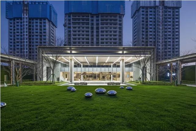 “kycom”
本是高速服务区 却成网红打卡点?!服务区咋引客停留消费?(图1) ky com