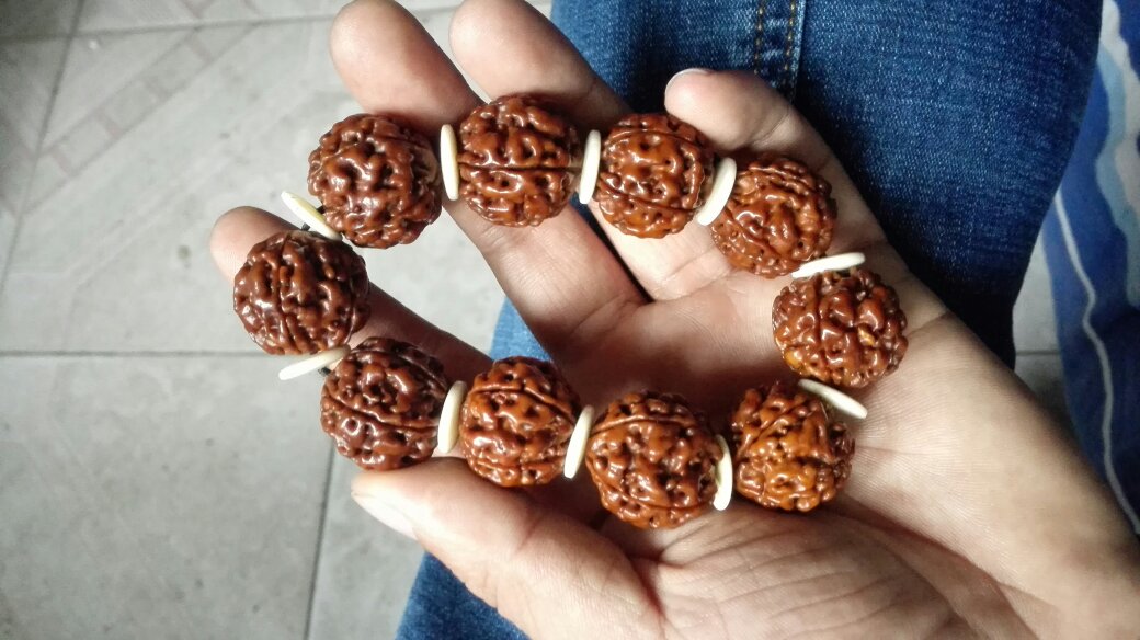 新疆金银币反响平淡西湖迭创新低_ky.com(图2)