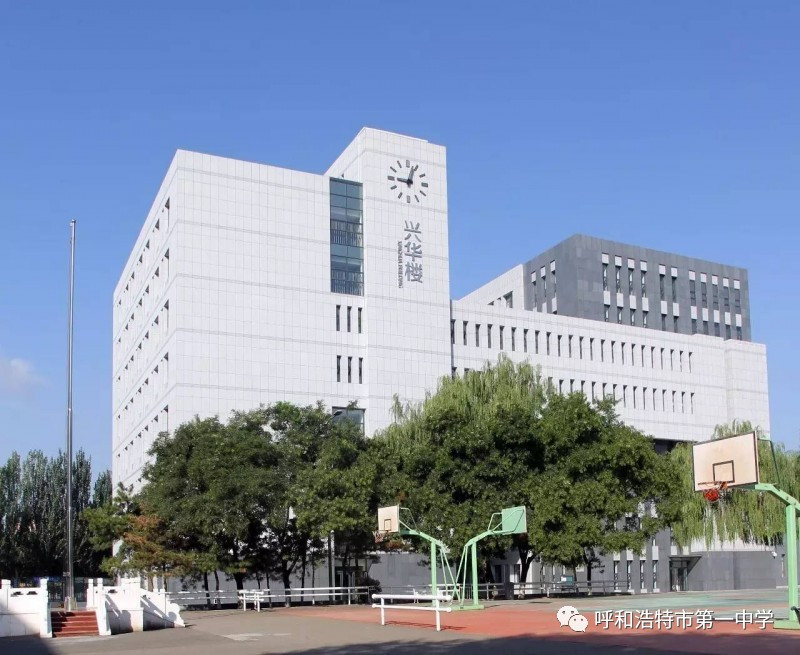 钟山供电局：优质服务大讨论提升全方位服务意识‘ky com’(图1)