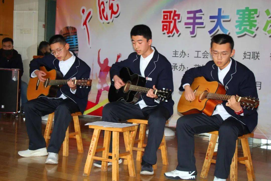 广饶一中2020年校园文化艺术节歌手大赛决赛圆满落幕|ky com(图4)
广饶一中2020年校园文化艺术节歌手大赛决赛圆满落幕|ky com(图4)