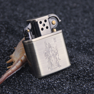 
	<h1>红心伟业在庐江举办《少奇同志在群众中》 读者见面会暨签名赠书活动_ky.com(图1)