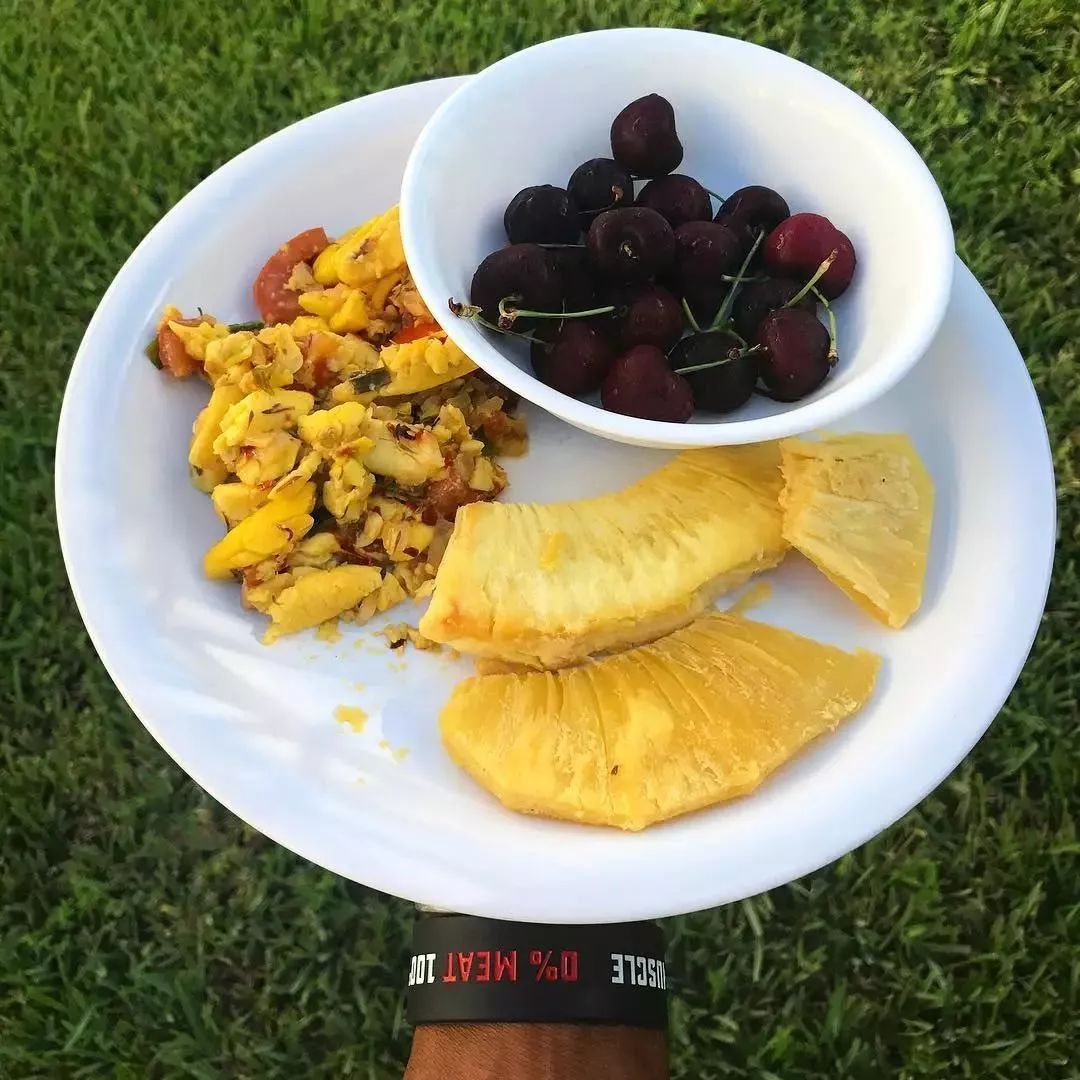 男子收藏三千秤砣最大重数百斤(组图)作者:2012-12-1111:01:36来源:中安在线.panel-overlay【ky.com】(图3) 男子收藏三千秤砣最大重数百斤(组图)作者:2012-12-1111:01:36来源:中安在线.panel-overlay【ky.com】(图3)